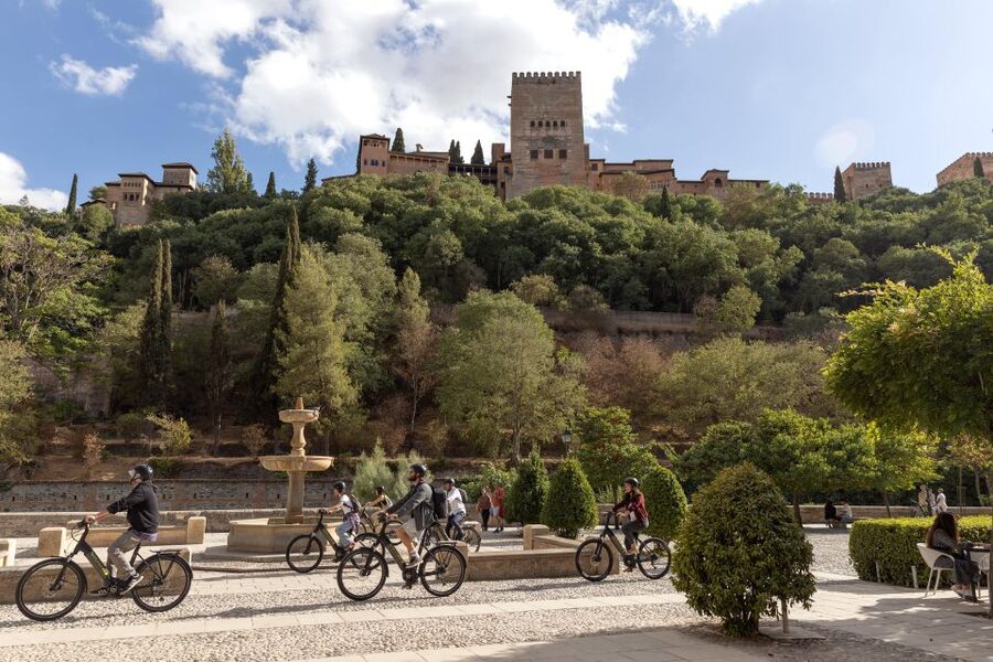 Granada: Albaicin and Sacromonte E-Bike Tour - Key points before you book