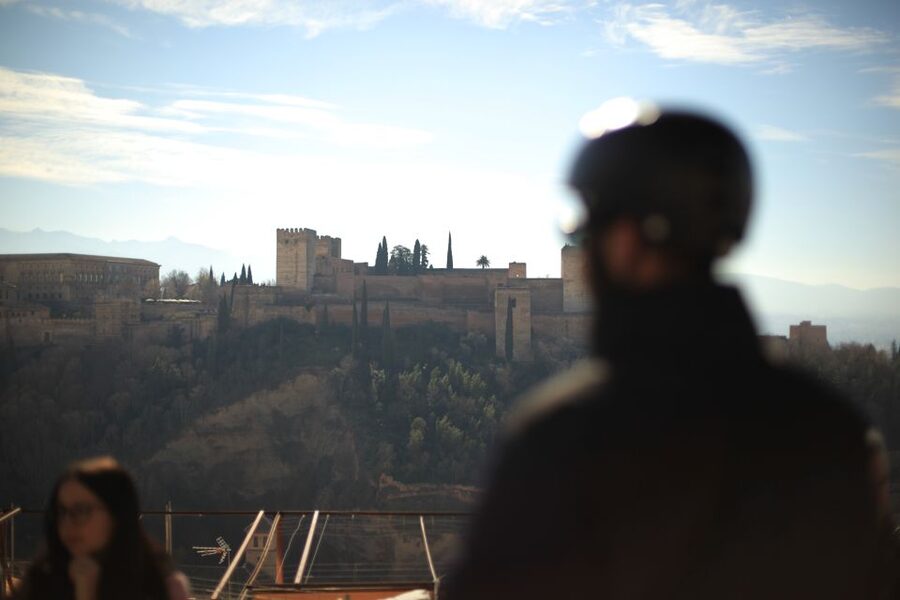 Granada: Albaicin and Sacromonte E-Bike Tour - Mirador San Nicolás and the Alhambra views you can actually time