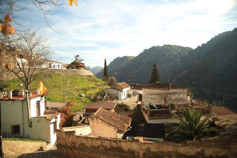 Granada: Albaicin and Sacromonte E-Bike Tour - How hard is it on an e-bike in these hills?