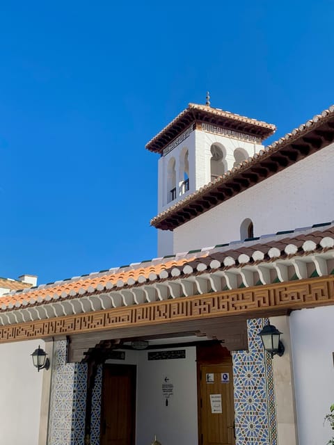 Granada: Albaicín and Sacromonte Sunset Tour & Flamenco Show - The Sacromonte-to-flamenco transition: why the timing works