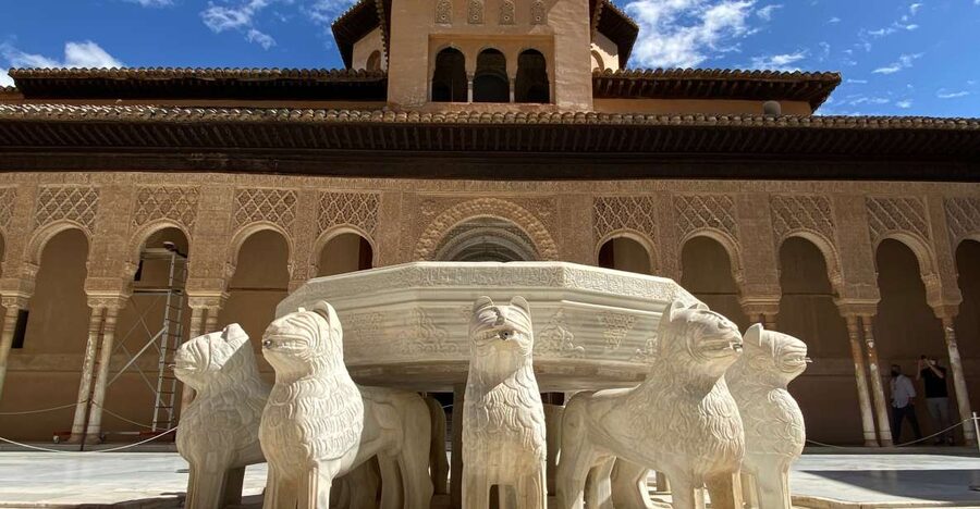 Granada: Alhambra, Alcazaba, and Generalife Private Tour - Key things to know before you go