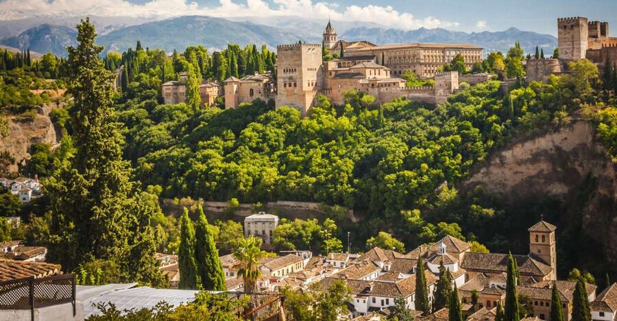 Granada: Alhambra and Charles V Palace Tour - Palace of Charles V: Short Visit, Strong Contrast