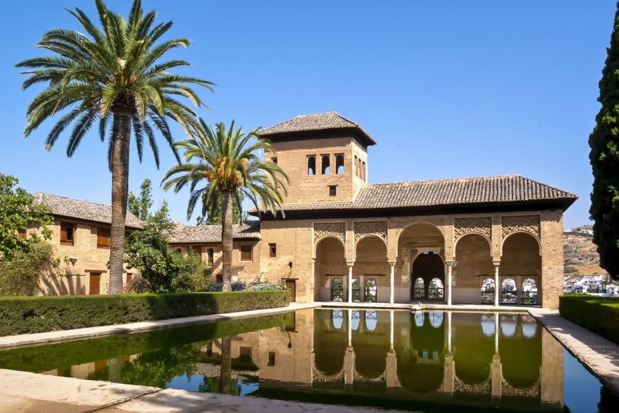 Granada: Alhambra and Generalife Private Fast-Track Tour - Private group pacing, headphones, and comfort