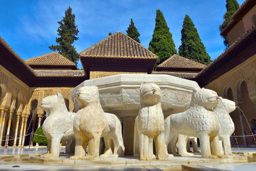 Granada: Alhambra and Nasrid Palaces Private Guide Tour - Why This Private Alhambra Tour Works in Just 3 Hours