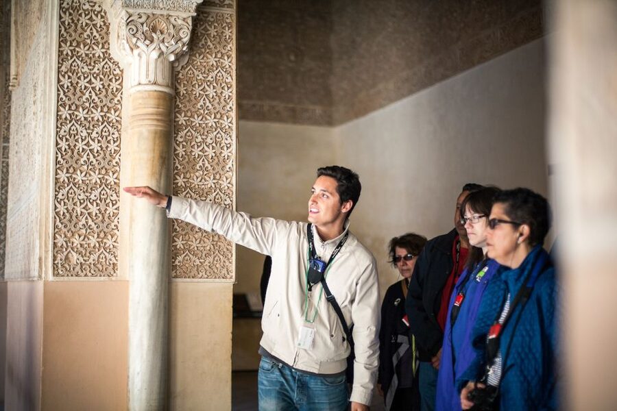 Granada: Alhambra and Nasrid Palaces Small Guided Tour - Getting In Faster at Granavision (and Why It Matters at Alhambra)