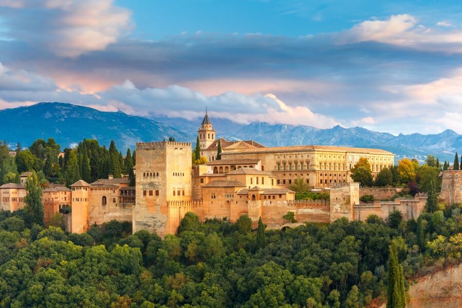 Granada: Alhambra and Nasrid Palaces Small Guided Tour - Guides Make or Break It: Real Names From Real Experiences