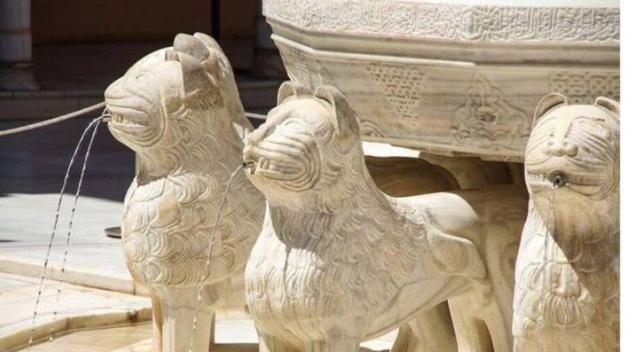 Granada: Alhambra and Nasrid Palaces Tour without Tickets - The Alhambra guided walk: where the complex starts to click