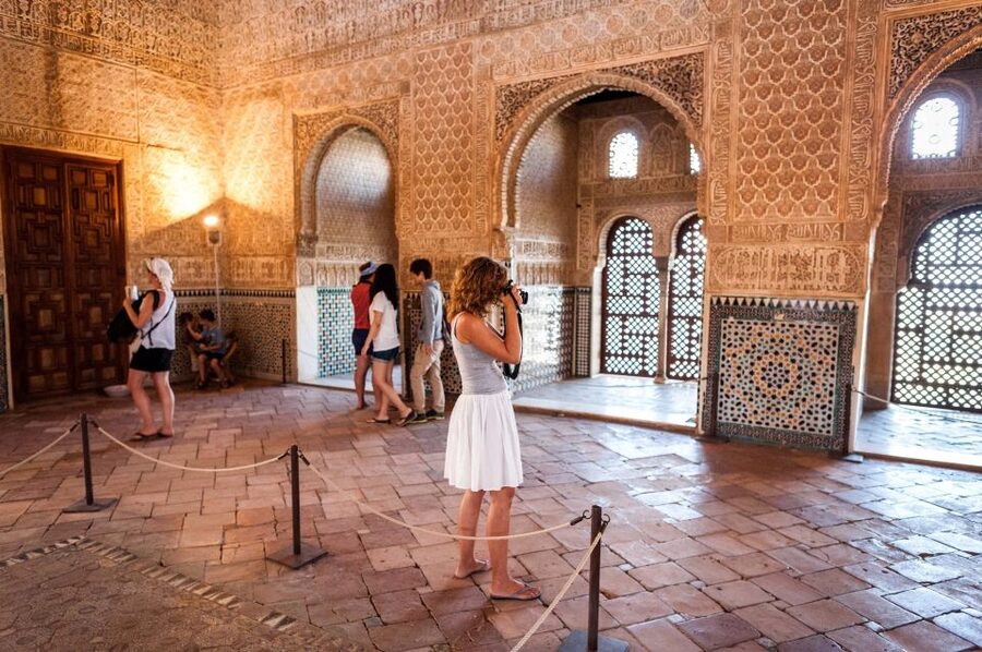 Granada: Alhambra Complex Guided Tour Options - Charles V Palace and Alhambra Surroundings: A Good Option If You Want Exteriors