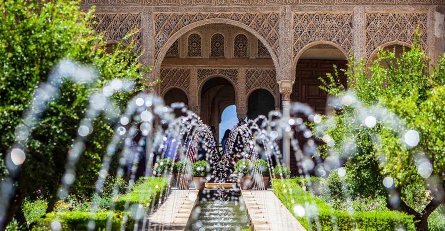 Granada: Alhambra Fast-Track Guided Tour - Palace of Charles V: the short stop that helps you read the site