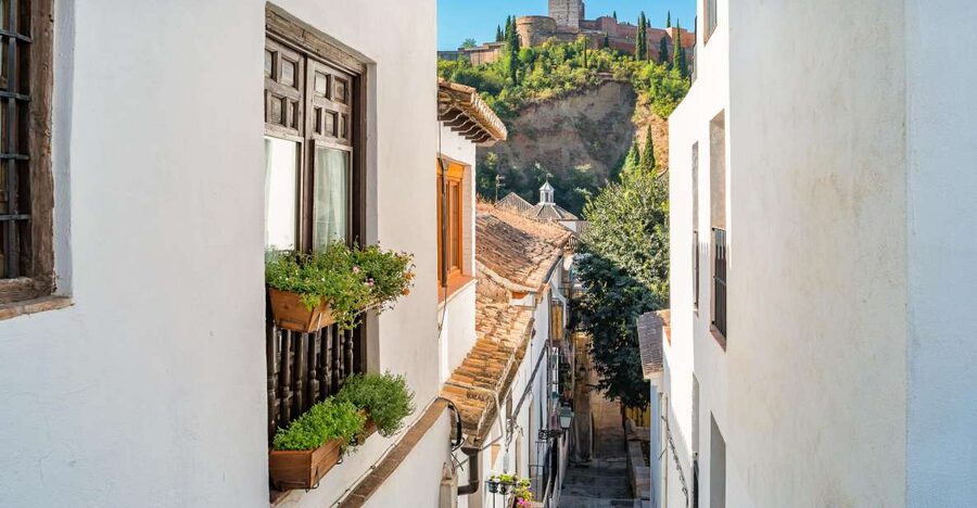 Granada: Alhambra Full Complex & Andalusi Monuments Tickets - Entering the Alhambra complex: what you actually get in daytime entry
