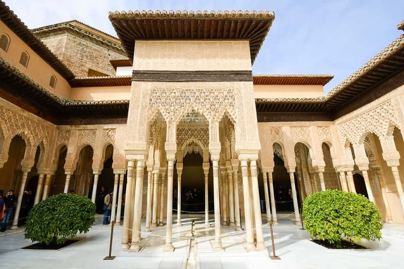 Granada: Alhambra & Gardens Tour w/Nasrid Palaces Option - Inside the Nasrid Palaces: Mexuar, Comares, and the Palace of the Lions