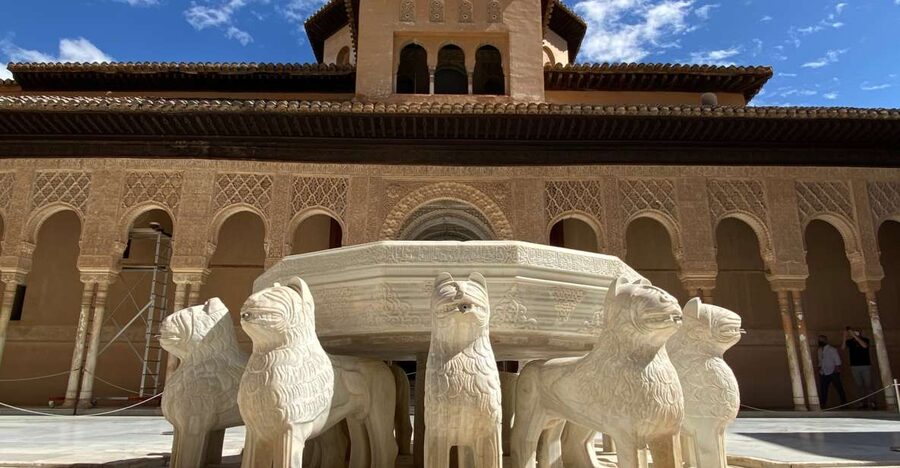 Granada: Alhambra & Generalife Fast-Track Guided Tour - Key points I’d prioritize