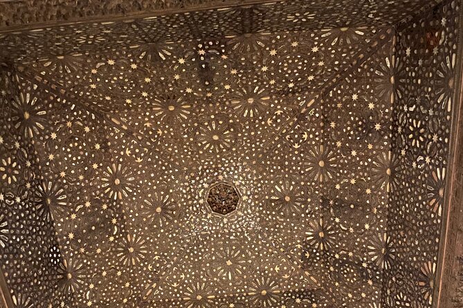 Granada Alhambra Group Tour includes Nazaries Palaces - Price and Value: Is $67.58 a Smart Buy?