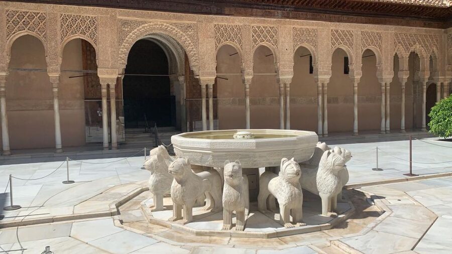 Granada: Alhambra Guided Tour w/ Nasrid Palaces & City Pass - Should you book this Granada Alhambra and City Pass tour?