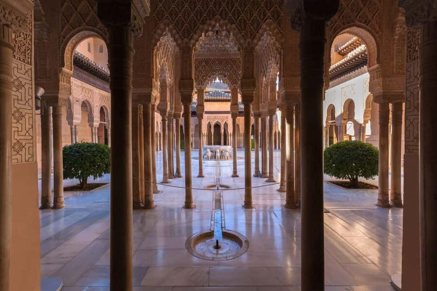 Granada: Alhambra Guided Tour with Nasrid Palaces & Gardens - Nasrid Palaces: courtyards, halls, and the symbolism in the small stuff