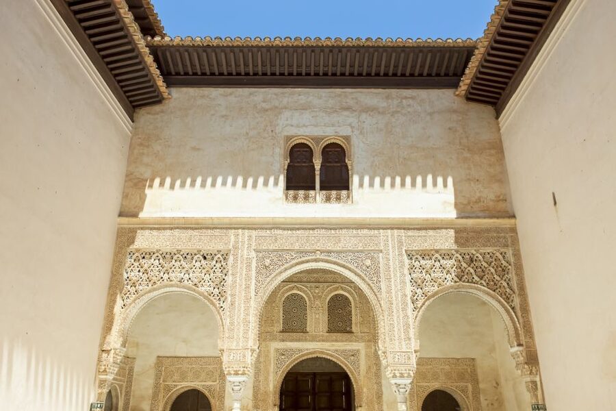 Granada: Alhambra, Nasrid, and Generalife Private Tour - Key things I’d actually bet on