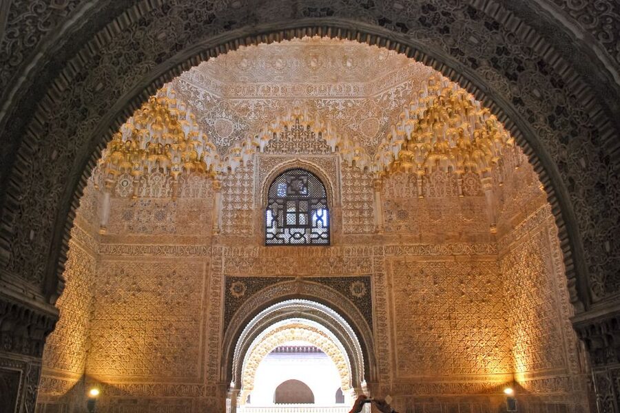 Granada: Alhambra, Nasrid, and Generalife Private Tour - Timing, pacing, and why 3 hours can work