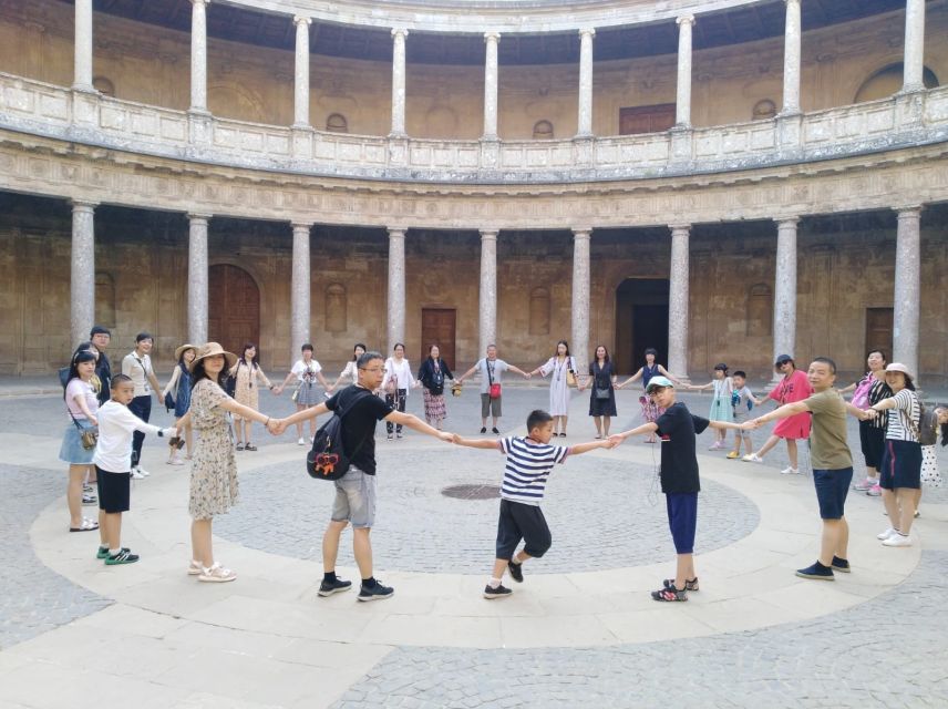 Granada: Alhambra, Nasrid Palaces, & Generalife Guided Tour - The Alhambra works best with a timed guide