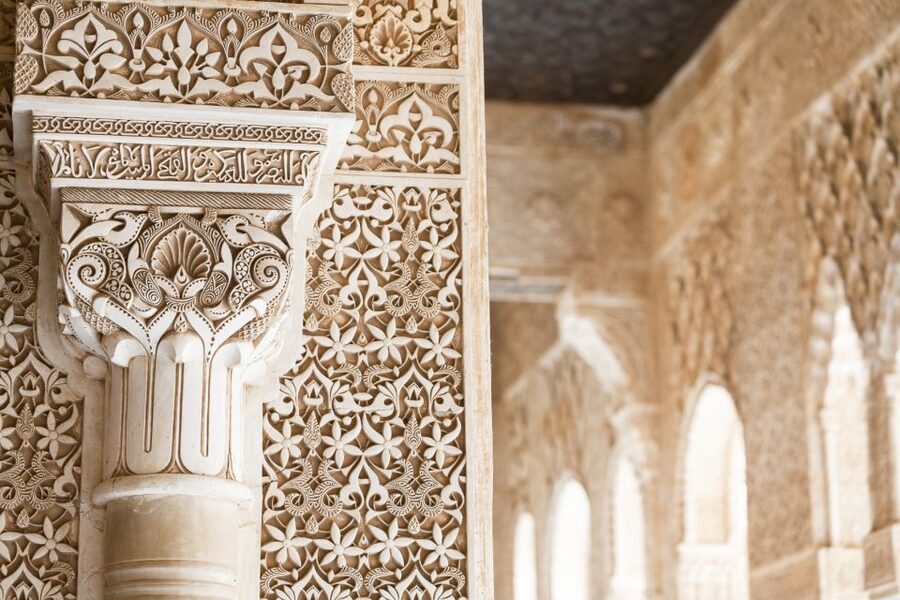 Granada: Alhambra, Nasrid Palaces, & Generalife Guided Tour - Group size, language, and why the guide name matters