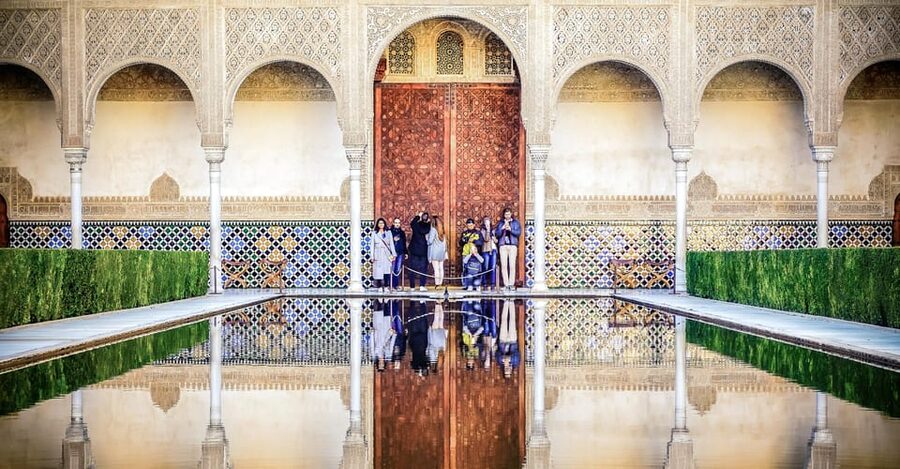 Granada: Alhambra & Nasrid Palaces Small Group Guided Tour - Key takeaways before you go
