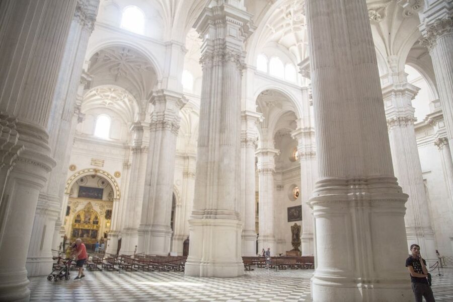 Granada: Cathedral Guided Walking Tour - Where to start: Plaza Bib Rambla and the orange umbrella
