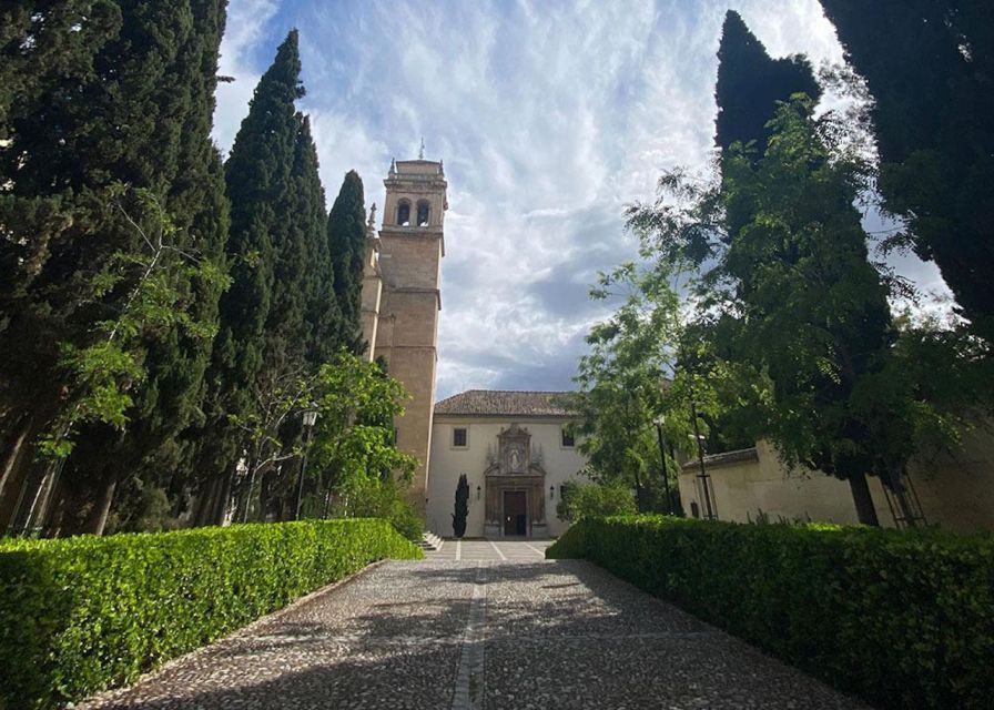 Granada: Cathedral, Royal Chapel & 5 Monuments Combo Ticket - Iglesia de San Nicolás Tower and Mirador Views Over Granada