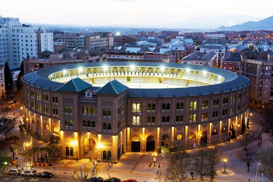 Granada City Train 1 or 2-Day Hop-On Hop-Off Ticket - Price and value: why $8 is a lot of transportation