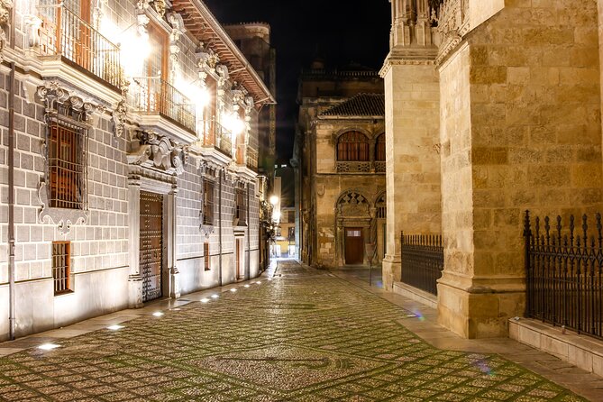 Granada: Ciudad oscura. - Real Chancillería: ghosts and history at night