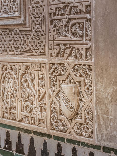 Granada: Combo Alhambra, Albaicín, and Sacromonte Tour - Price and what you actually get for $65