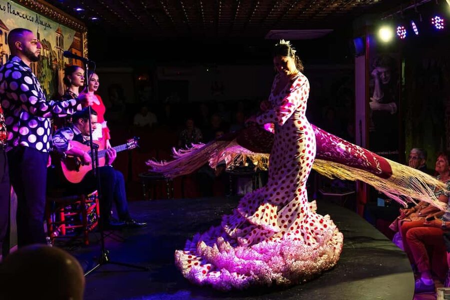 Granada: Flamenco Show at Tablao Flamenco Albayzín - Where to Sit for the Best Alhambra Backdrop