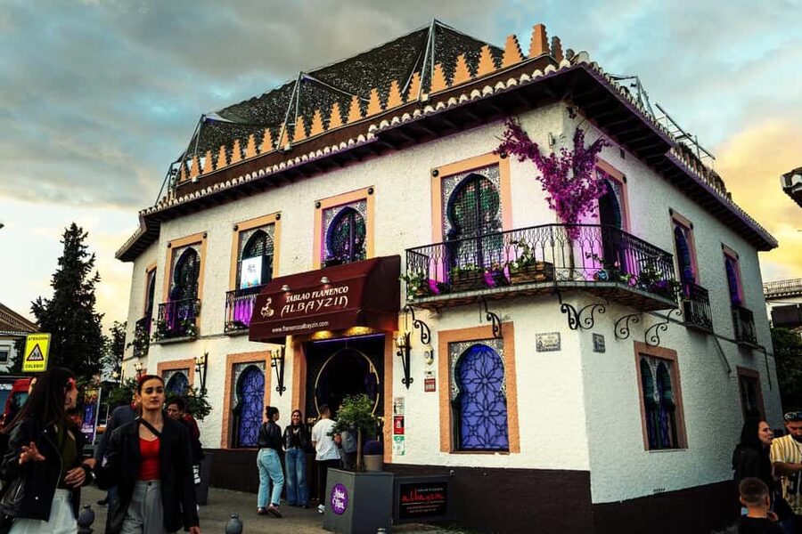 Granada: Flamenco Show at Tablao Flamenco Albayzín - Getting There and Ticket Reality: Skip the Line, No Pickup