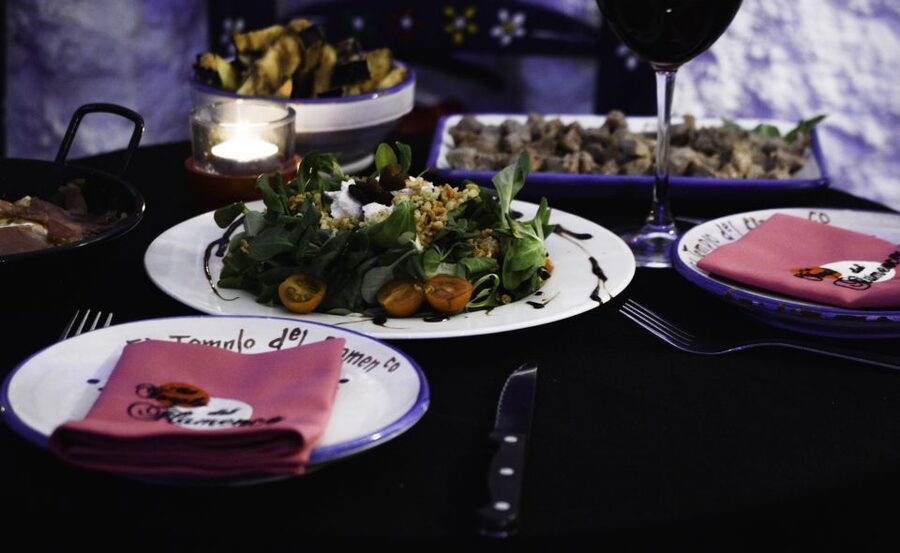 Granada: Flamenco Show at Templo del Flamenco with Drink - Drink and Dinner Options: How the Included Meal Really Fits