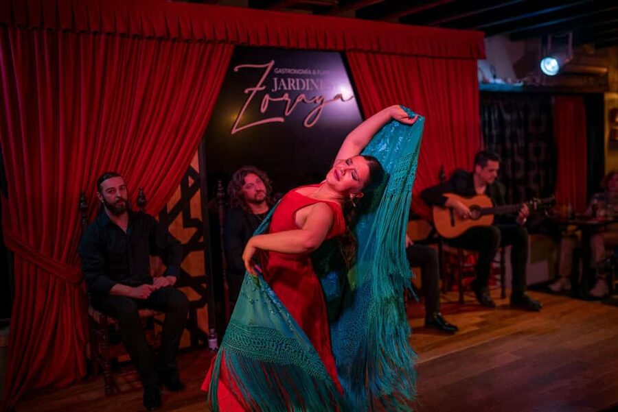 Granada: Flamenco Show in Albaycin - Jardines de Zoraya - Drink and Food: What’s Worth Ordering and When to Eat Elsewhere