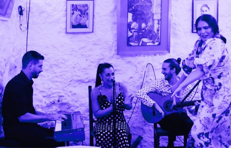 Granada: Flamenco Show in the Cave LA FARAONA - The flamenco experience you’ll feel: dancer, singer, guitarist in tight quarters