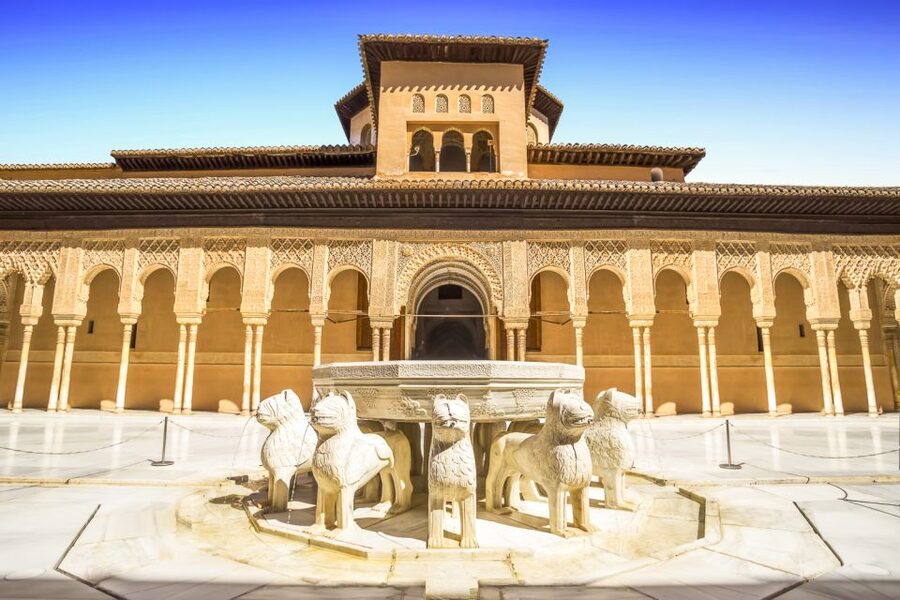 Granada Full Day: Alhambra General, Albayzin and Sacromonte - Who this tour fits best (and who should pick something else)