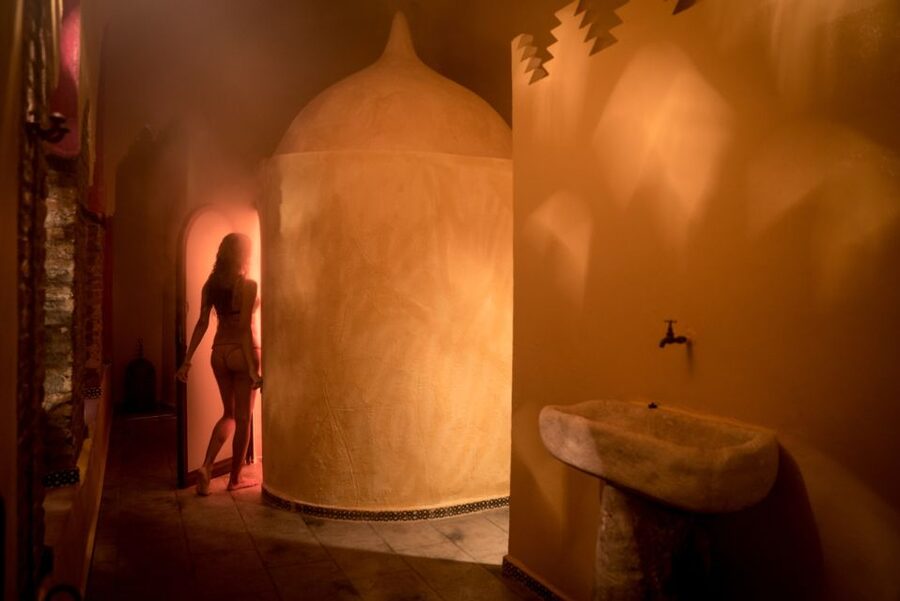 Granada: Hammam Experience with Massage at Baños de Elvira - Your Session Flow: Thermal Circuit First, Then Massage