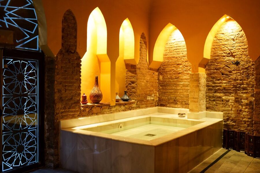 Granada: Hammam Experience with Massage at Baños de Elvira - Should You Book This Hammam and Massage in Granada?