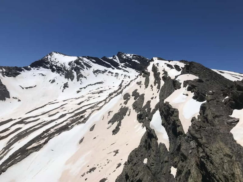 Granada: High Sierra Nevada Hiking Tour to 3000 Meters - Timing and Group Feel: Small Group Energy, Big-View Payoff