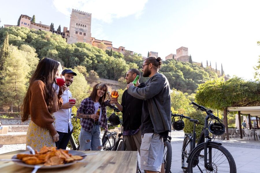 Granada: Highlights & Viewpoints eBike Tour with Tapas Break - The Tapas Break: Drinks, Typical Bites, and a Real Square Atmosphere