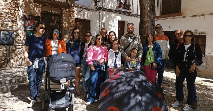 Granada: Historic Center and Lower Albaicin Walking Tour - Plaza Bib Rambla: the Giants Fountain and Granada’s public square energy