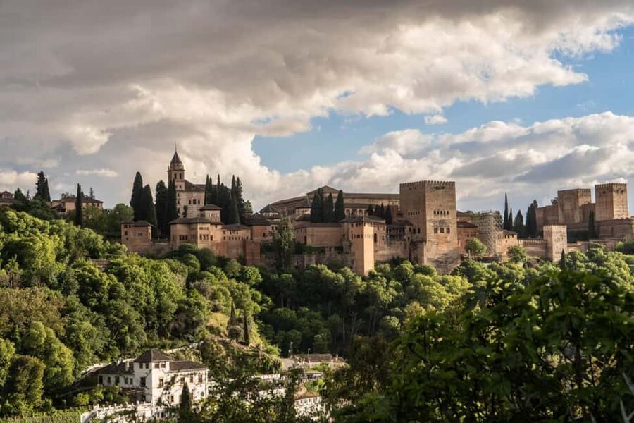 Granada: Los Amayas Cave Traditional Flamenco Show - FAQ