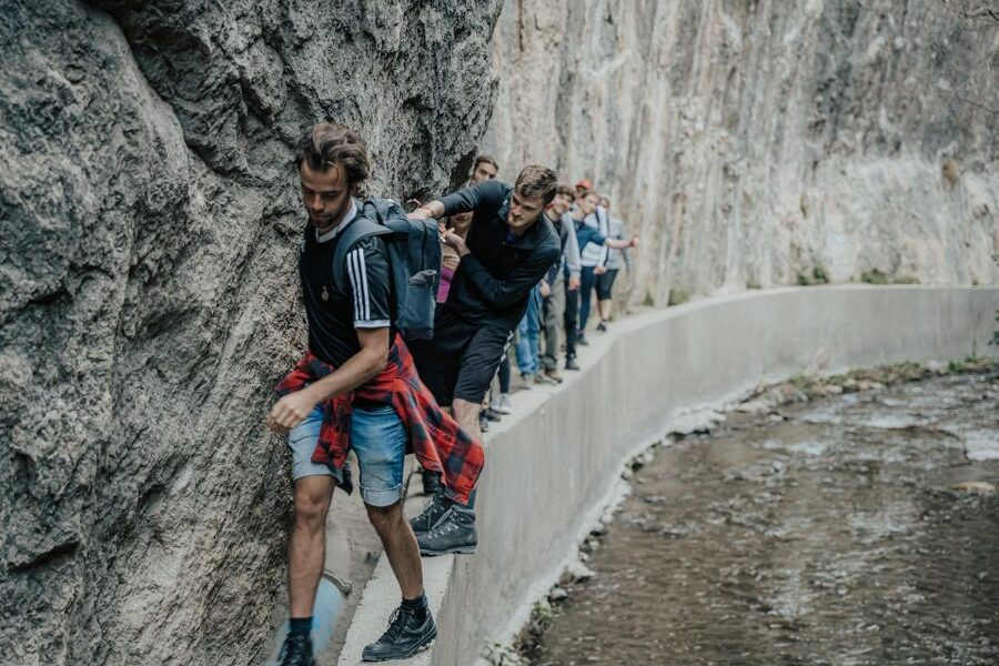 Granada: Los Cahorros Guided Afternoon Hiking Tour - The return route: hanging bridge, rocky terrain, and short climbs