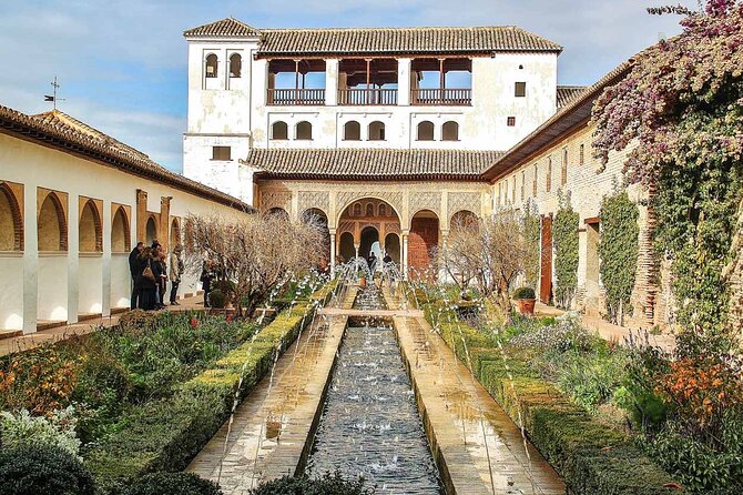 Granada Private Alhambra Tour includes Nazaries Palaces - Why this Alhambra route is worth the premium