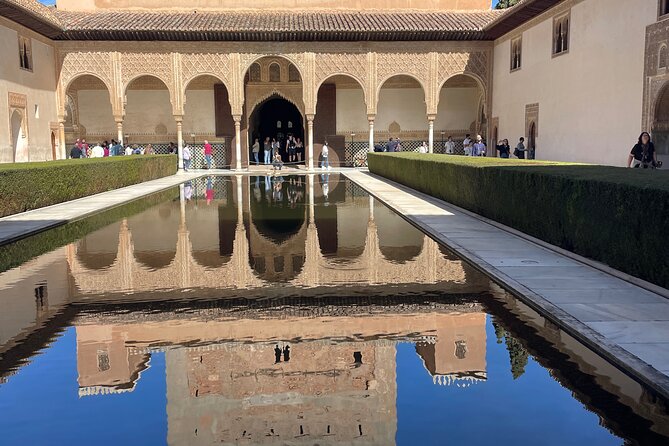 Granada : Private Alhambra Tour + Nazaries Palaces (VIP) - Price and value: $114.65 per person and what you get back