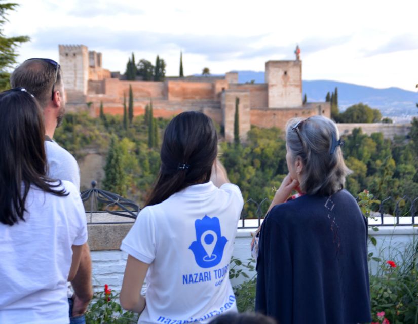 Granada: Private Tour of Albaicín, Sacromonte and Viewpoints - Flamenco art, explained where it belongs