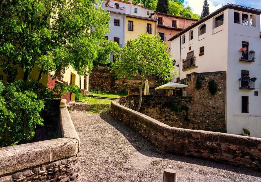 Granada: Private Tour of Albaicín, Sacromonte and Viewpoints - Viewpoint strategy: Alhambra angles from more than one spot