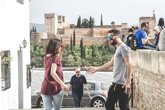 Granada's Hidden Treasures: Albayzin and Sacromonte Walking Tour - Albaicín Streets: UNESCO-Linked Views and Real Neighborhood Texture