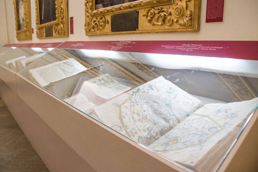 Granada: Sacromonte Abbey Entry Ticket with Audio Guide - The 1594 leaden tablets story, and why it changes your visit