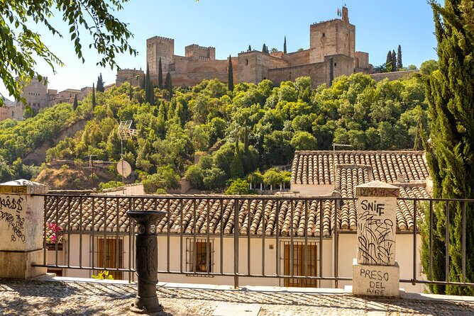 Granada Scavenger Hunt and Sights Self-Guided Tour - What to Consider Before You Hit Start