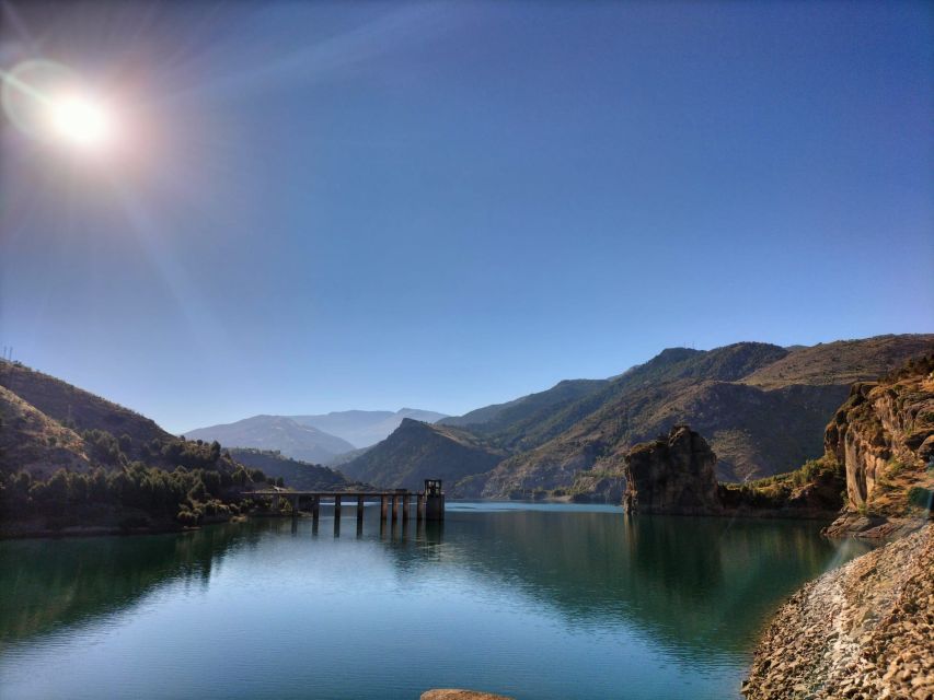 Granada: Sierra Nevada Guided Day Trip - From Granada office to ski-country roads in one day